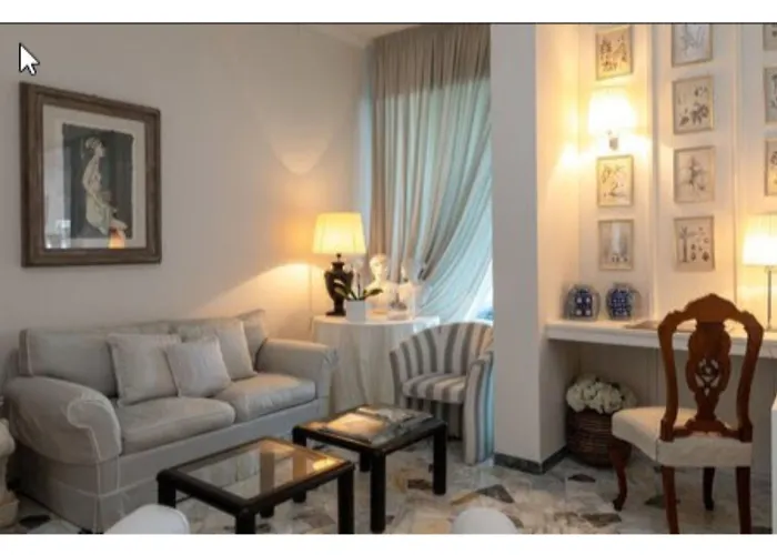 Plaza Esplanade 3*