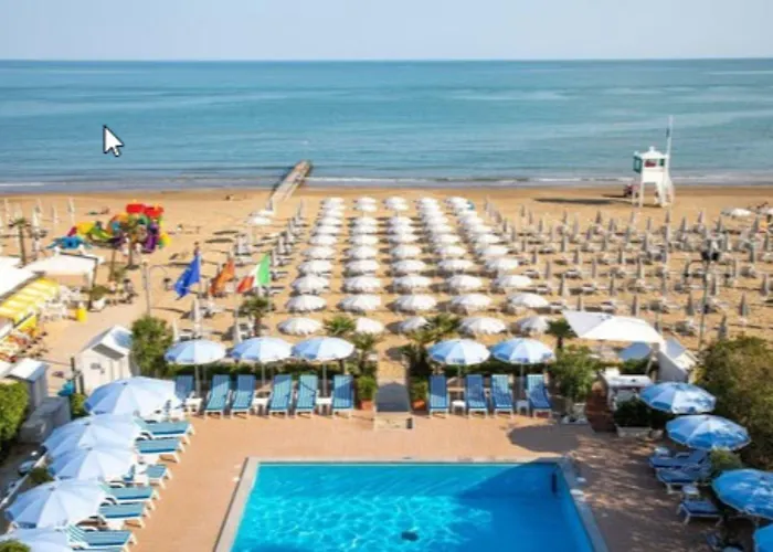 Plaza Esplanade 3*