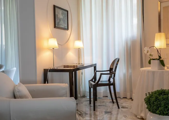 Hotel Plaza Esplanade