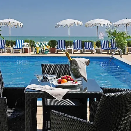 Hotell Plaza Esplanade 3*