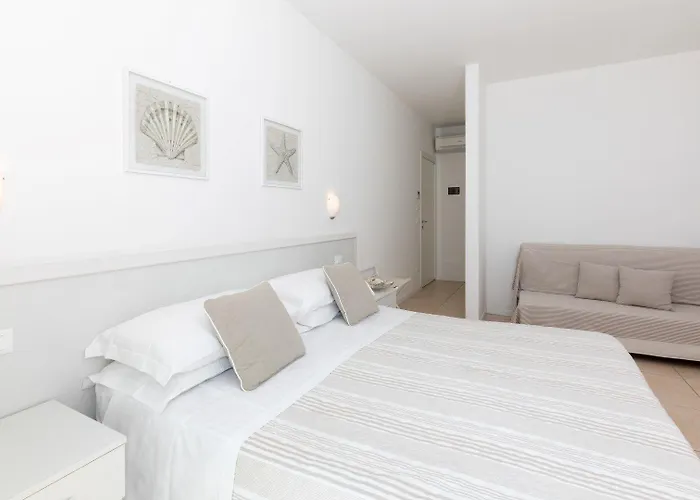 Plaza Esplanade Hotel